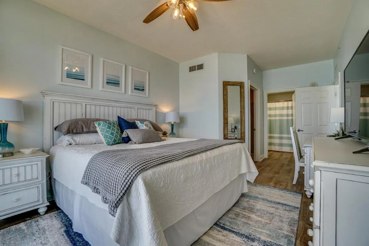408E Calypso Elegant Beach Front Beach Svc Included Panama City Beach United States